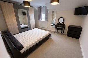 Bedroom- click for photo gallery